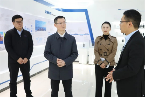 以满格状态拼开局、抢先机、争主动